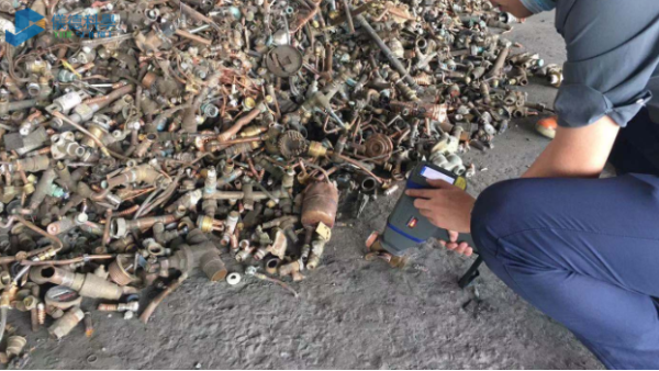 現場合金檢測選德（dé）國斯派克X熒光光譜儀SPECTRO xSORT