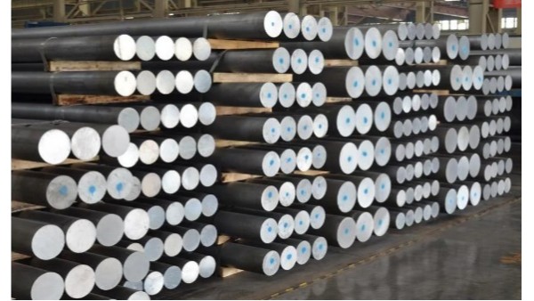 擠壓鋁型材表麵（miàn）出現氣泡的原因和解決辦法