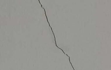 牆體（tǐ）出現裂縫會影響（xiǎng）房子*嗎？